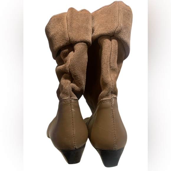 Tarantino’s Genuine Leather/Suede Taupe Low Heel Slouch Boots Women's Size 7.5 - Picture 4 of 9